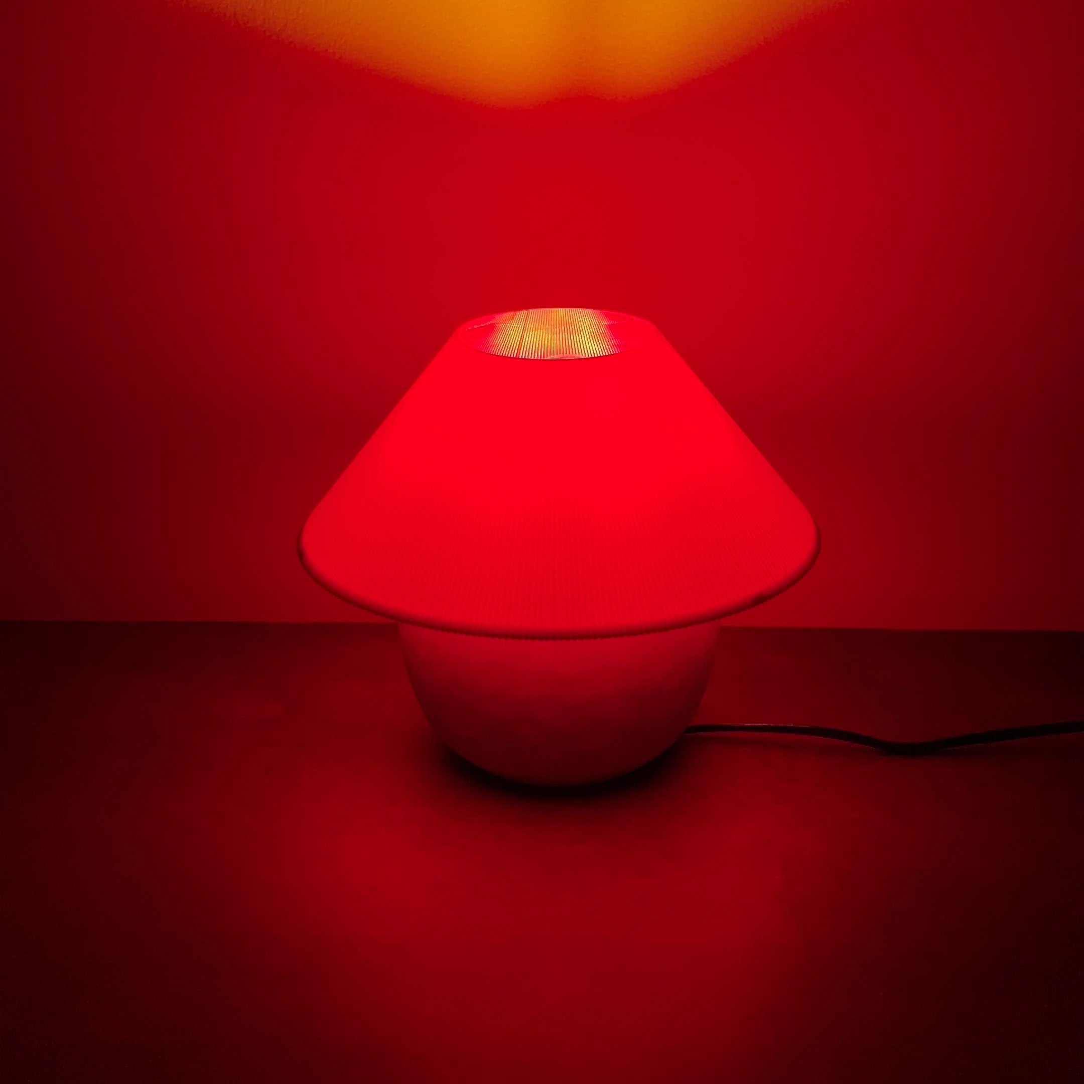 Maia Lamp - Fire Red