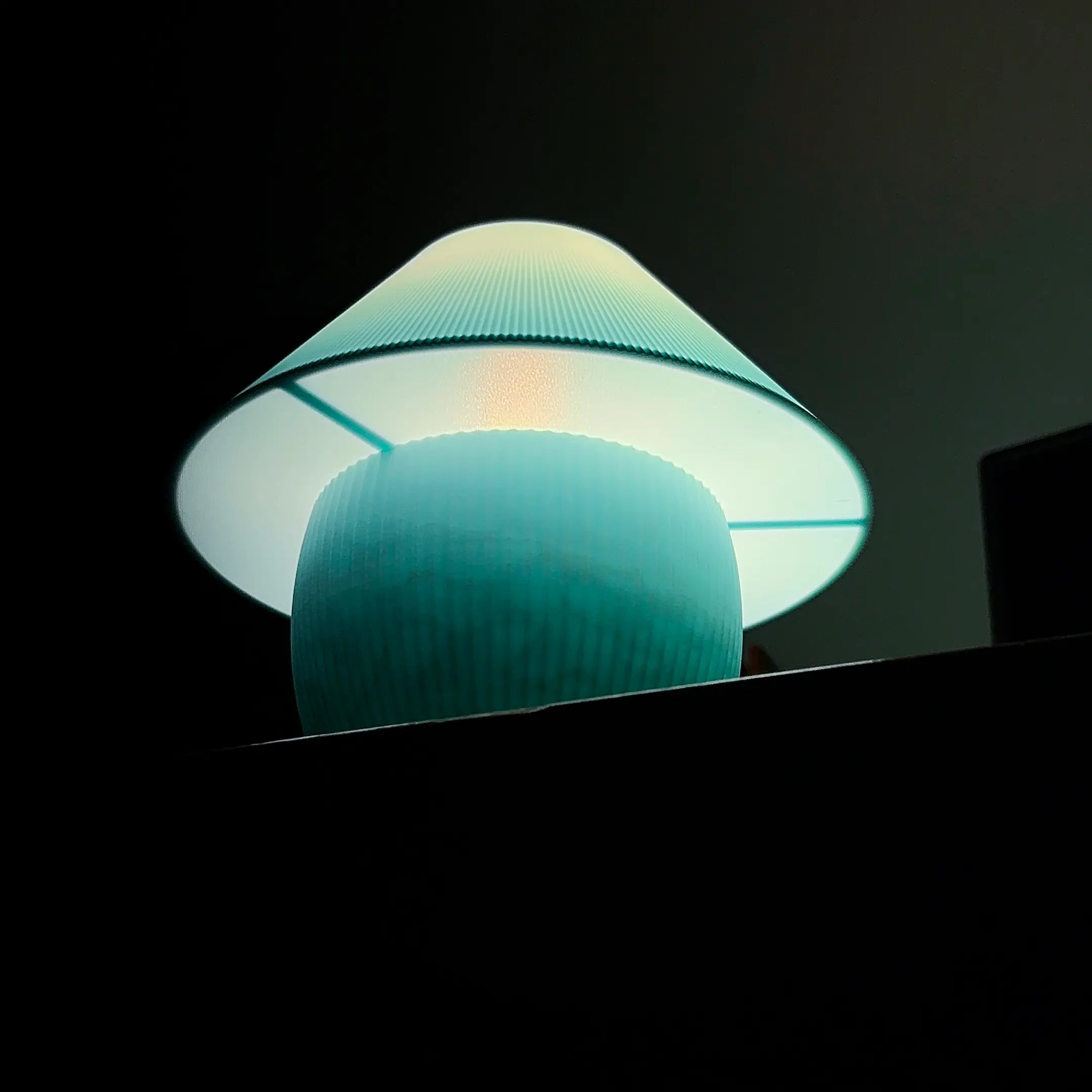 Maia Lamp - Artic Blue