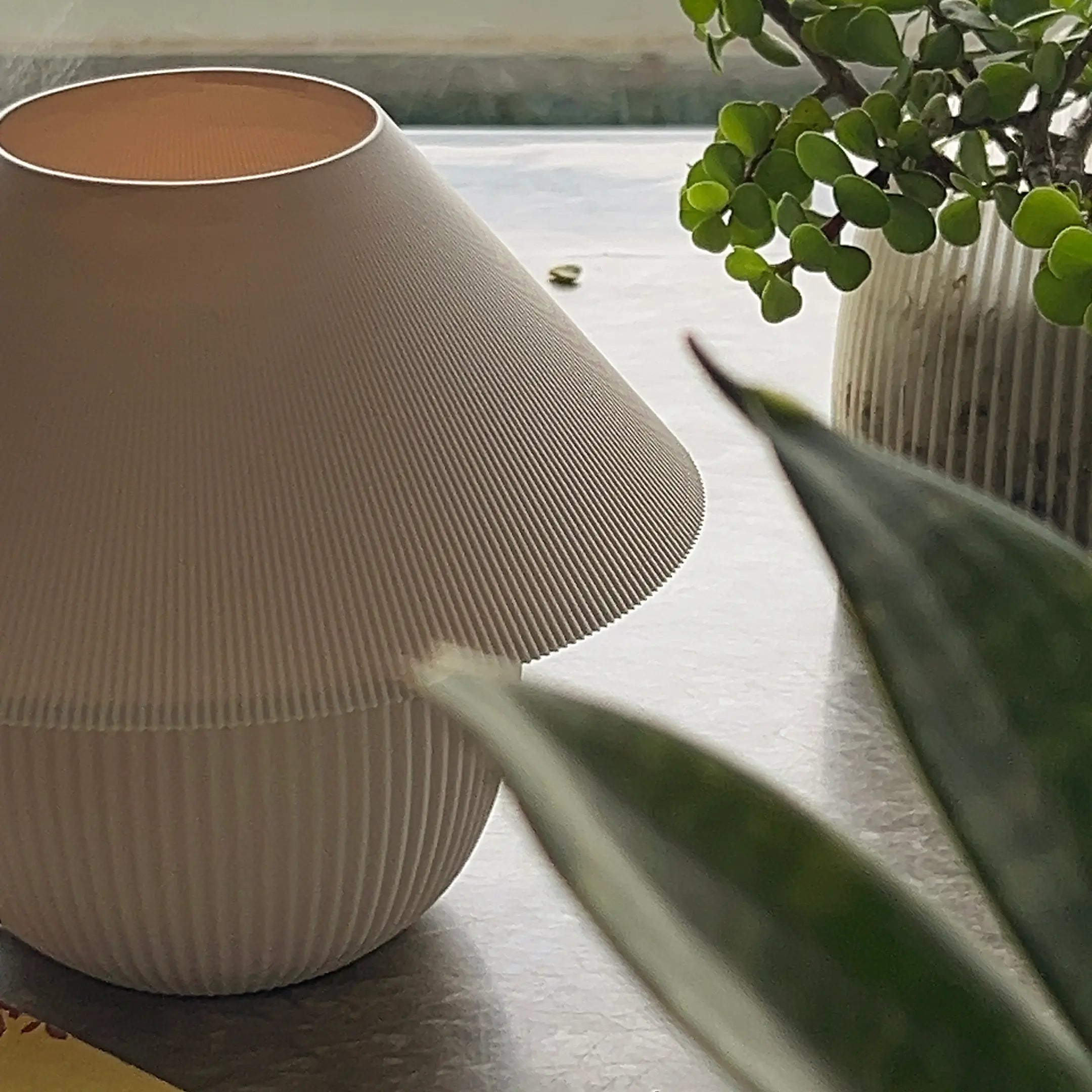 Maia Lamp - Bone White
