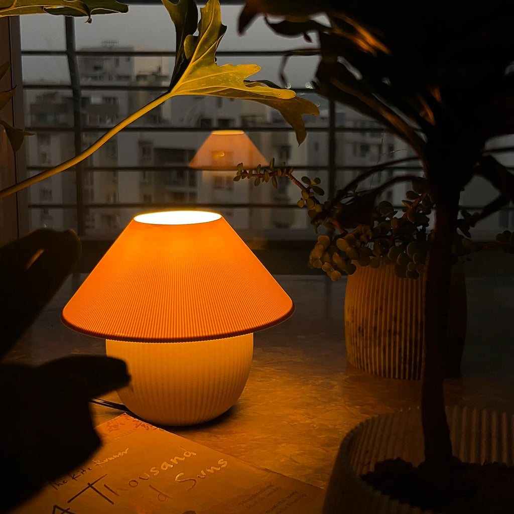 Maia Lamp - Bone White
