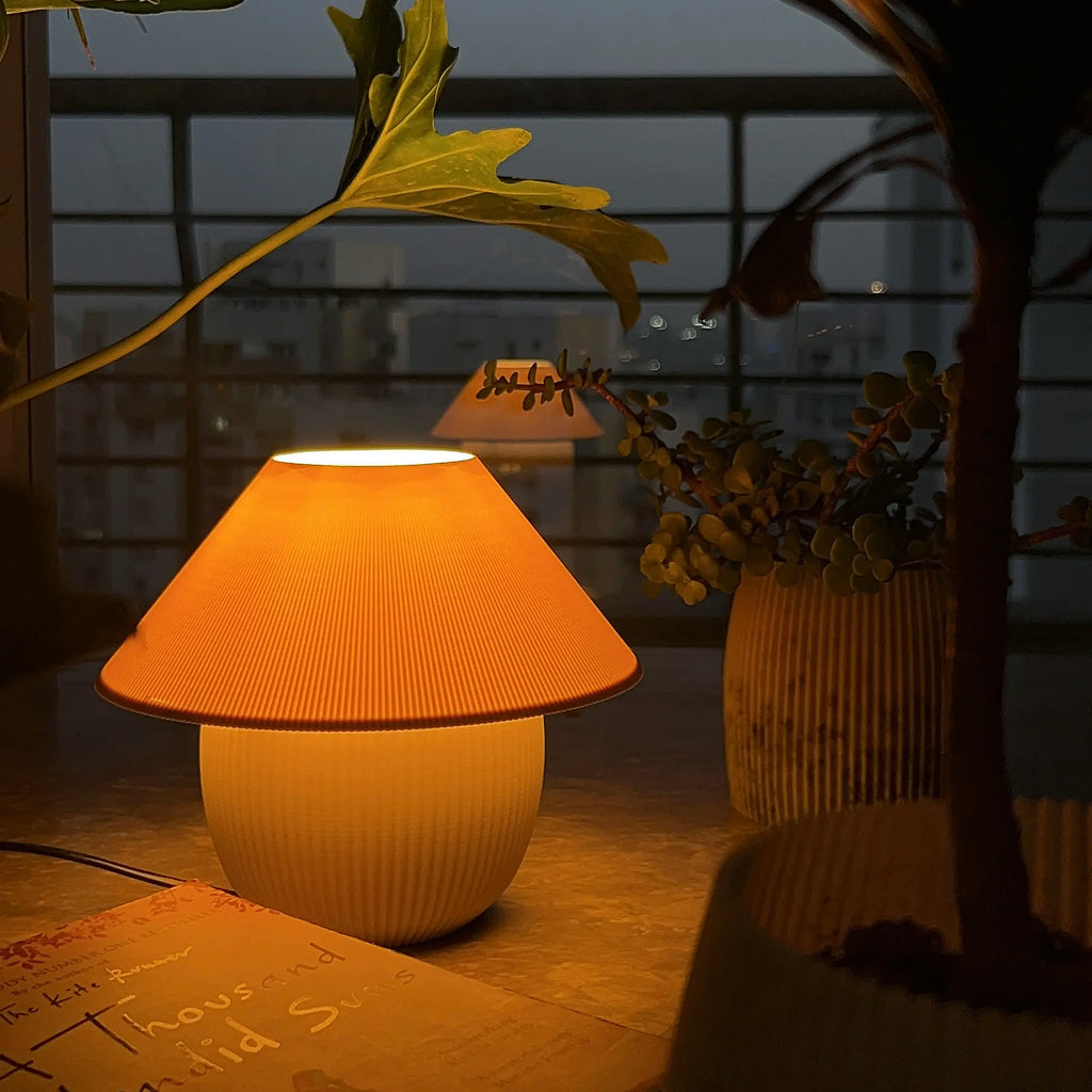 Maia Lamp - Bone White