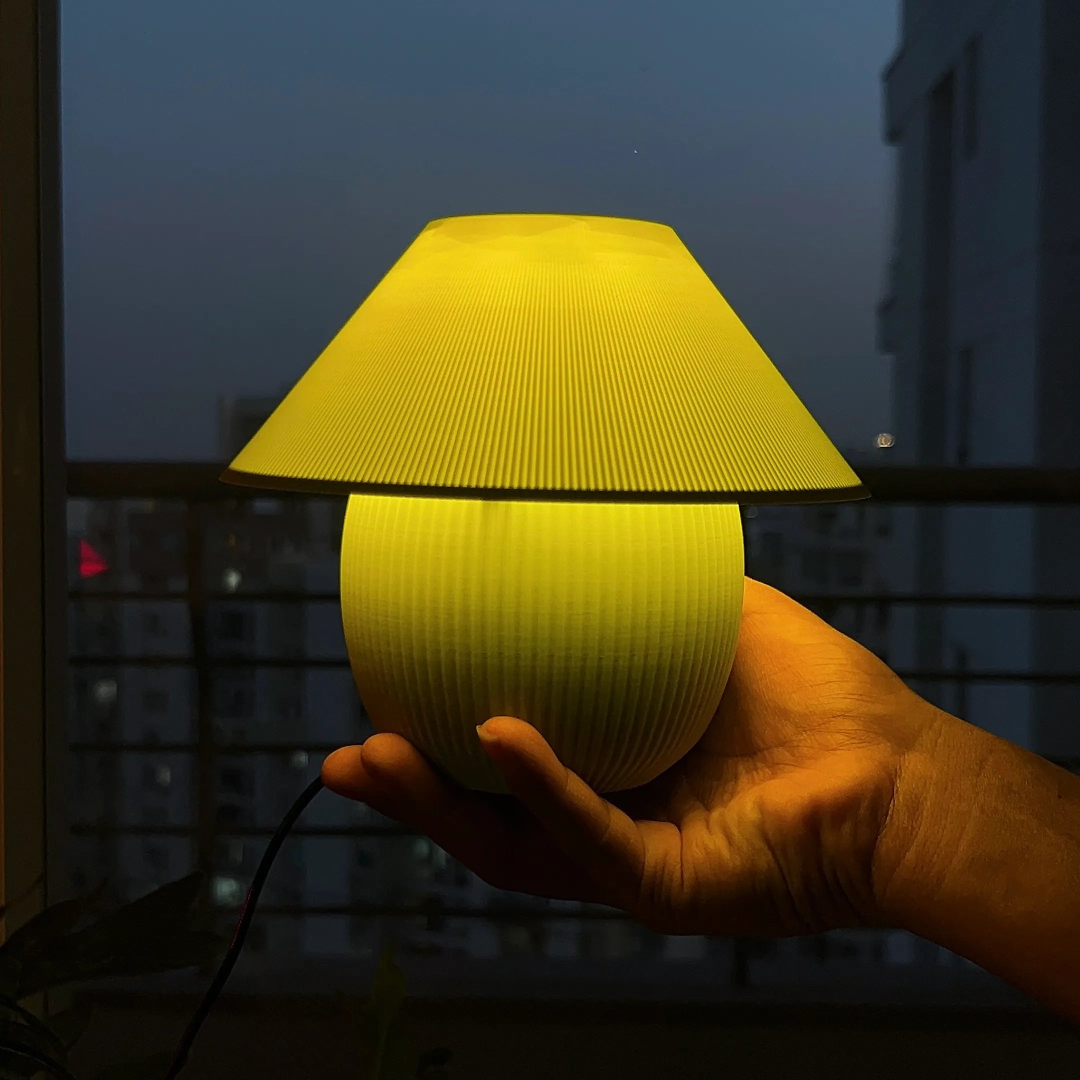 Maia Lamp - Matcha Green