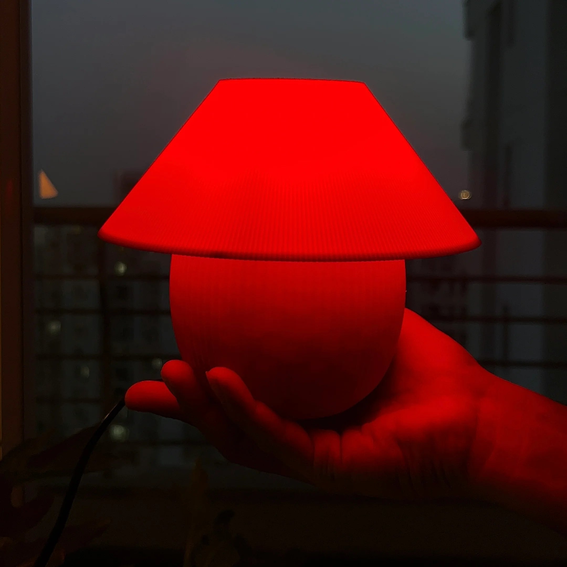 Maia Lamp - Scarlet