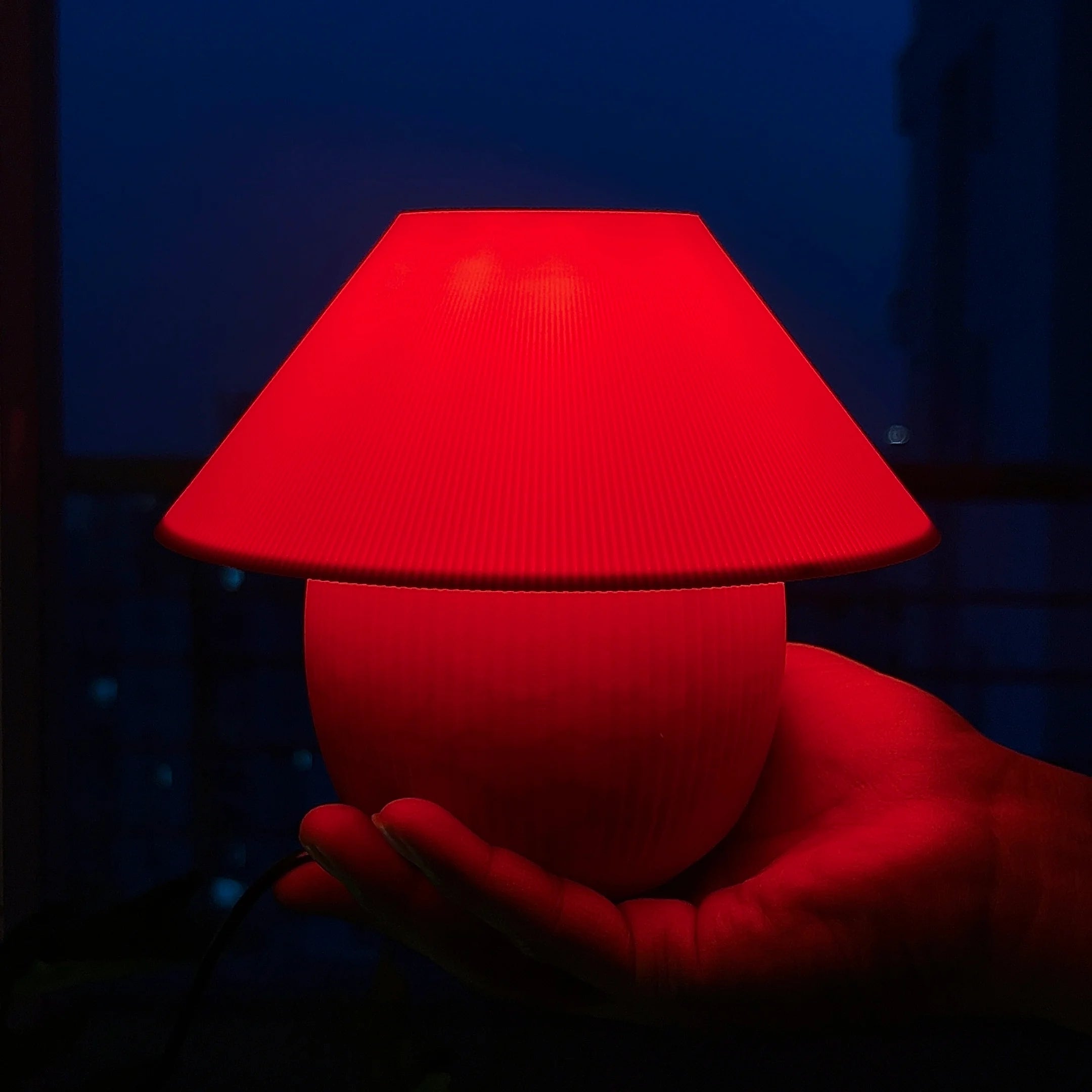 Maia Lamp - Fire Red