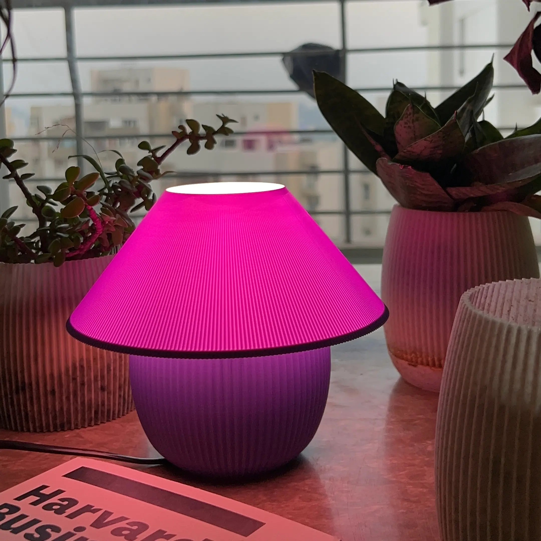 Maia Lamp - Lavender