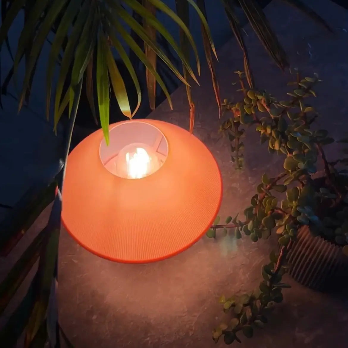 Maia Lamp - Baby Pink