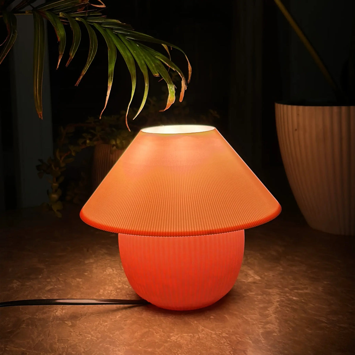 Maia Lamp - Baby Pink